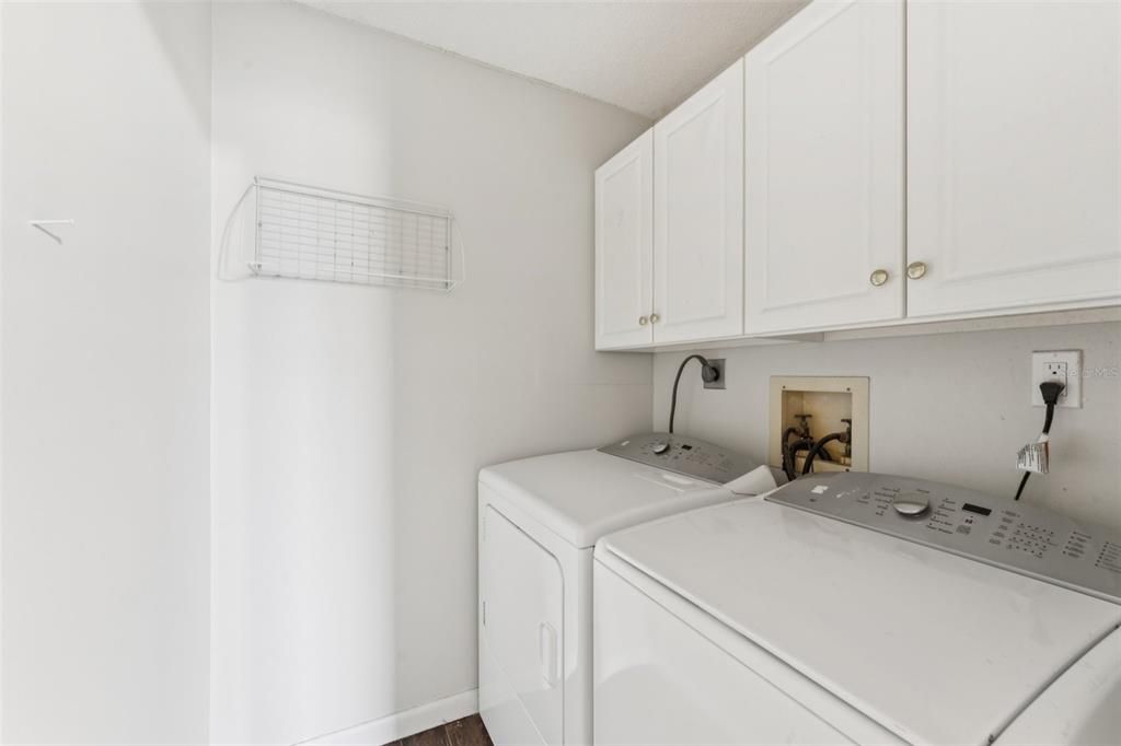 En Venta: $337,500 (3 camas, 3 baños, 1856 Pies cuadrados)