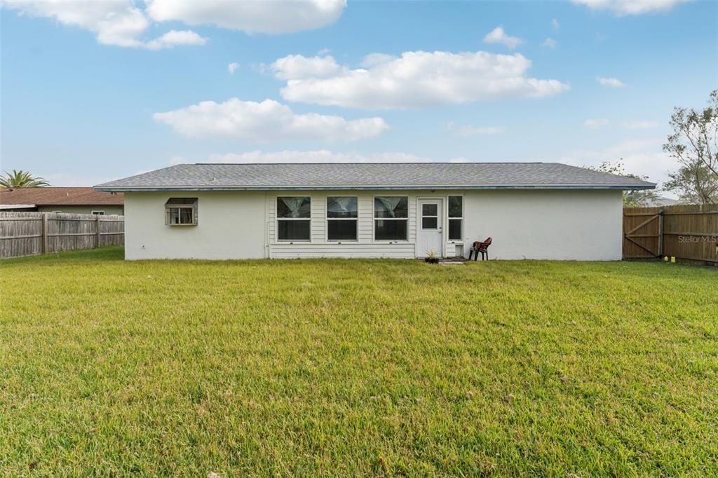 En Venta: $337,500 (3 camas, 3 baños, 1856 Pies cuadrados)