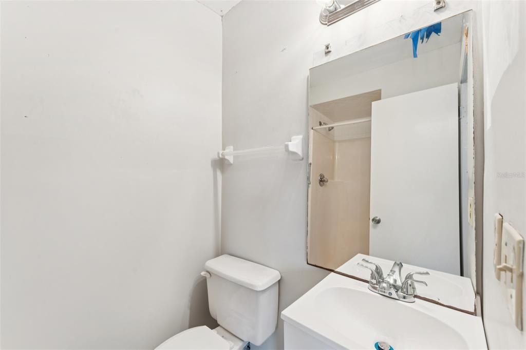 En Venta: $337,500 (3 camas, 3 baños, 1856 Pies cuadrados)