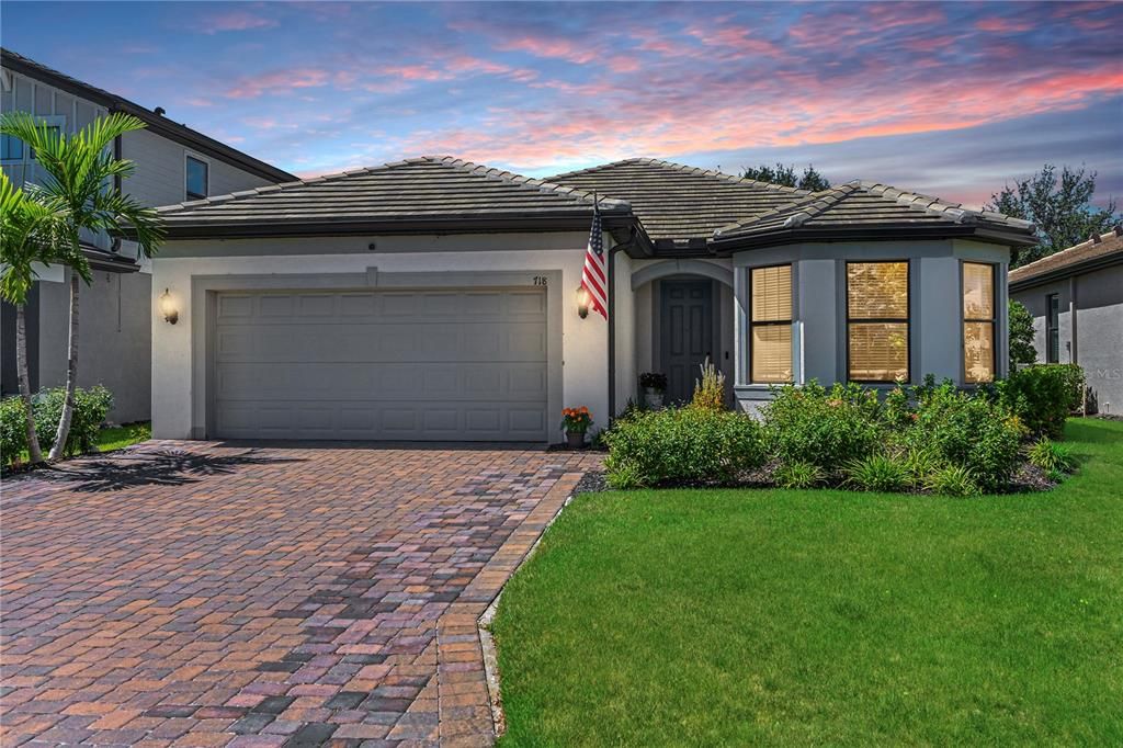 For Rent: $4,500 (3 beds, 2 baths, 2084 Square Feet)