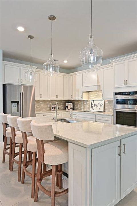 For Rent: $4,500 (3 beds, 2 baths, 2084 Square Feet)