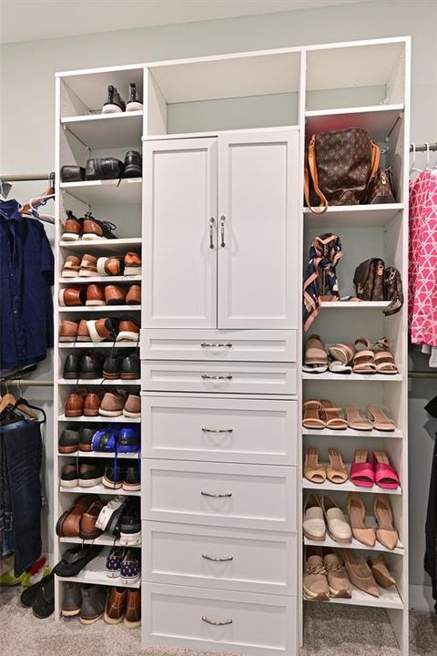 For Rent: $4,500 (3 beds, 2 baths, 2084 Square Feet)