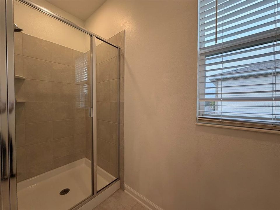 For Rent: $2,800 (4 beds, 3 baths, 2455 Square Feet)