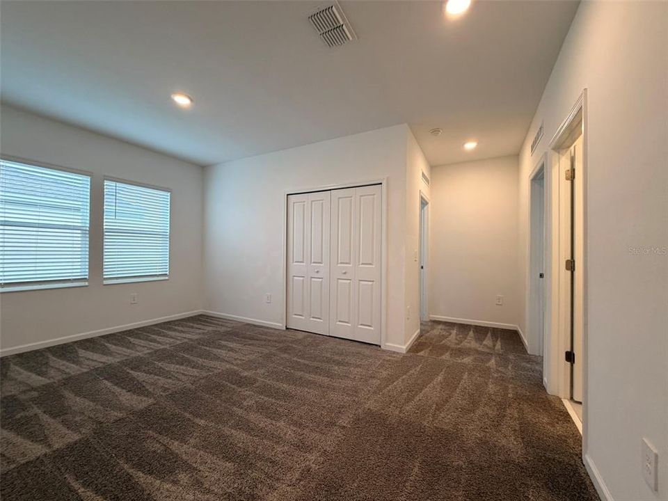 For Rent: $2,800 (4 beds, 3 baths, 2455 Square Feet)