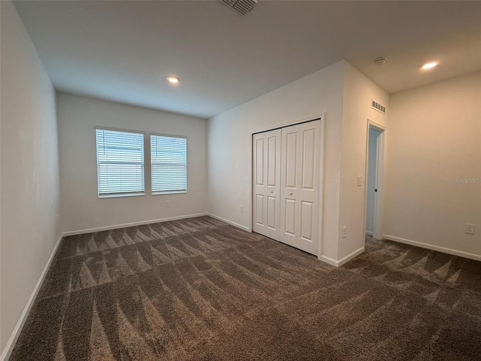 For Rent: $2,800 (4 beds, 3 baths, 2455 Square Feet)