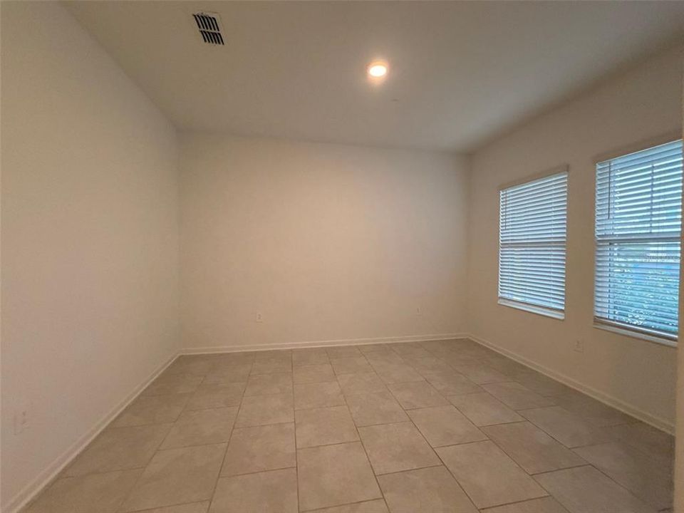 For Rent: $2,800 (4 beds, 3 baths, 2455 Square Feet)