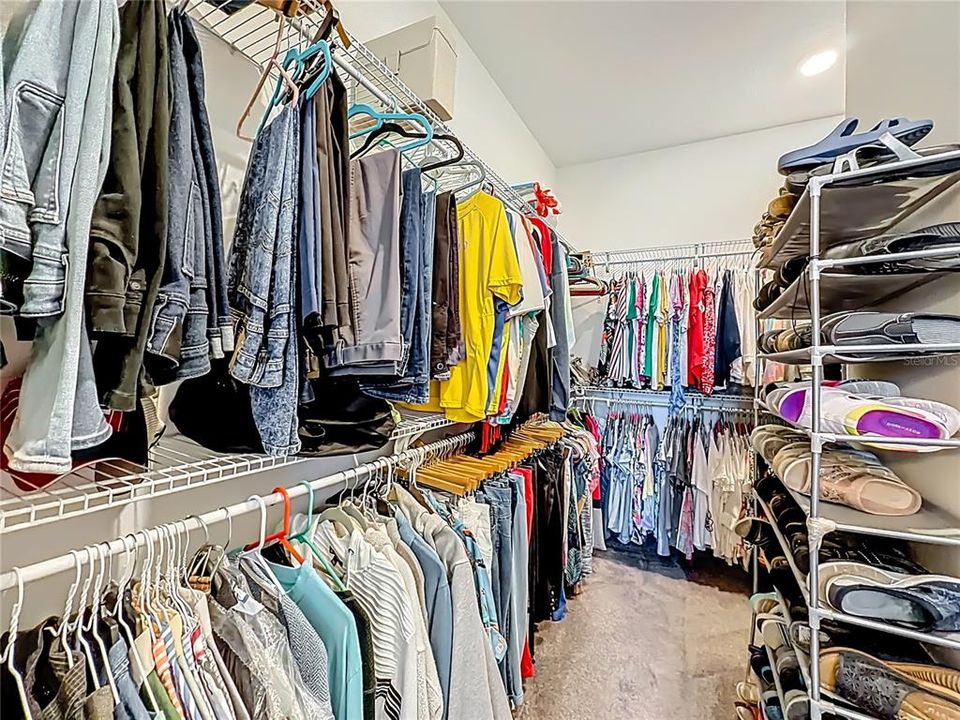 待售: $385,711 (2 贝兹, 2 浴室, 2104 平方英尺)