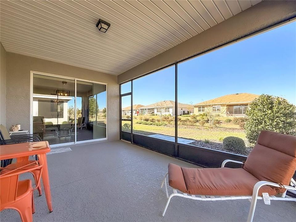 待售: $385,711 (2 贝兹, 2 浴室, 2104 平方英尺)