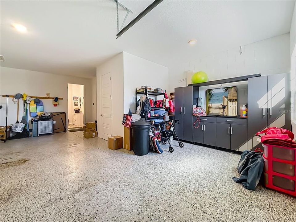 待售: $385,711 (2 贝兹, 2 浴室, 2104 平方英尺)