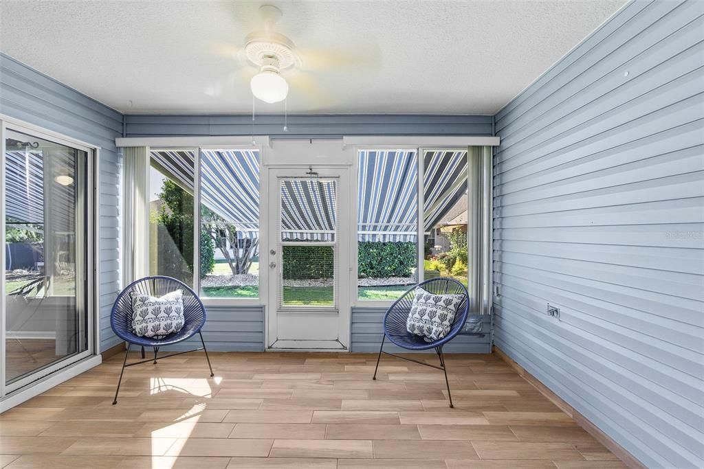 For Sale: $385,000 (3 beds, 2 baths, 1932 Square Feet)