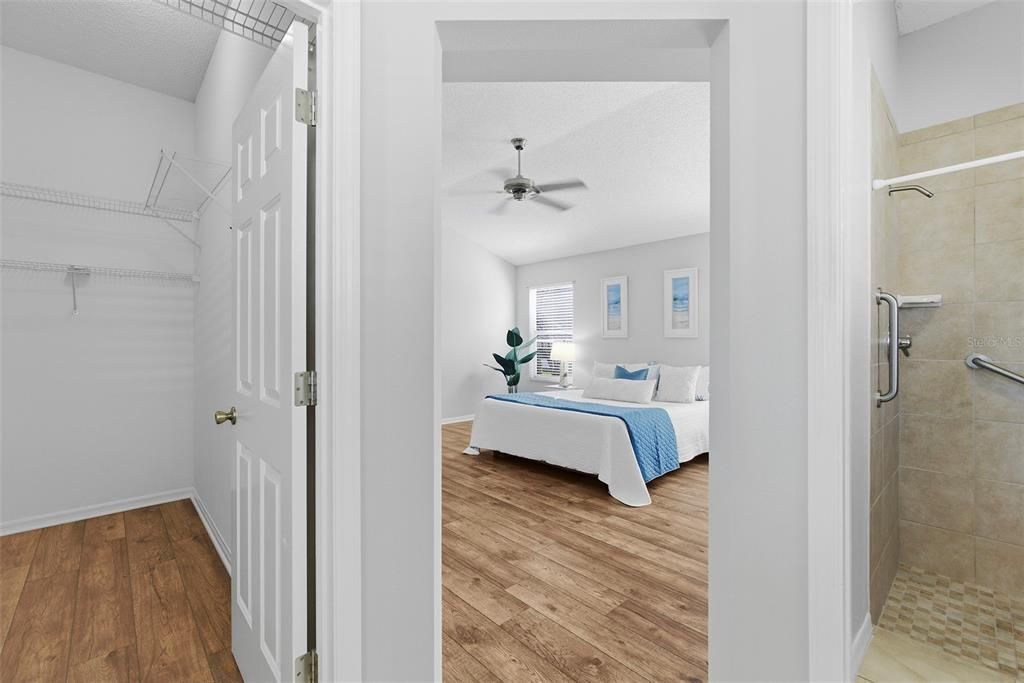 For Sale: $385,000 (3 beds, 2 baths, 1932 Square Feet)