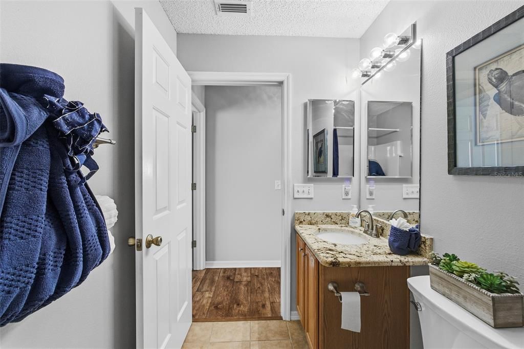 For Sale: $385,000 (3 beds, 2 baths, 1932 Square Feet)