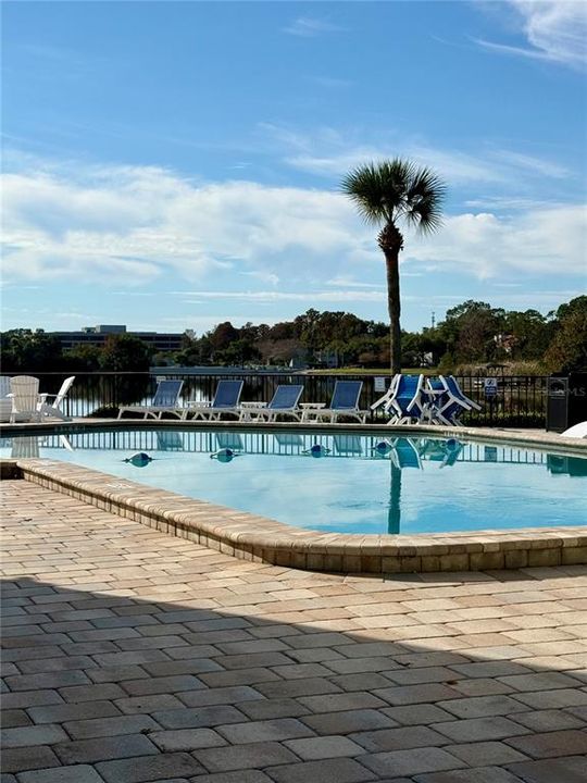 待售: $139,900 (2 贝兹, 2 浴室, 897 平方英尺)