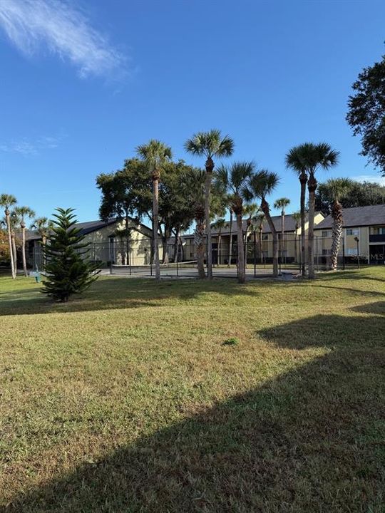 待售: $139,900 (2 贝兹, 2 浴室, 897 平方英尺)