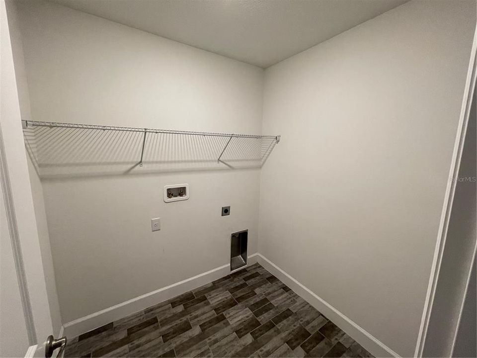 For Sale: $338,000 (3 beds, 2 baths, 1822 Square Feet)