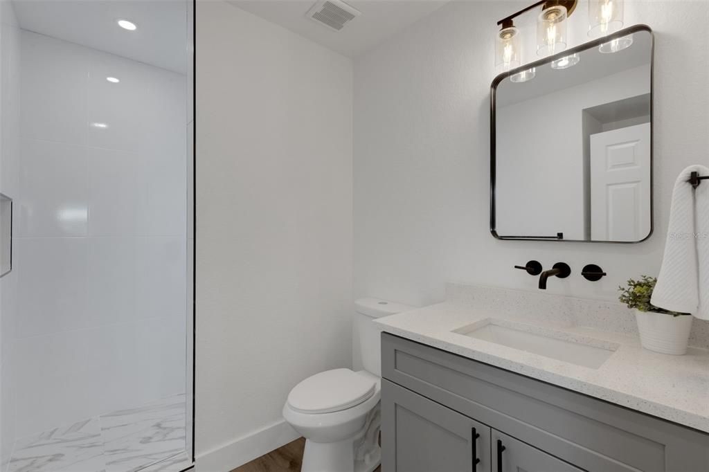 待售: $340,000 (3 贝兹, 2 浴室, 1171 平方英尺)