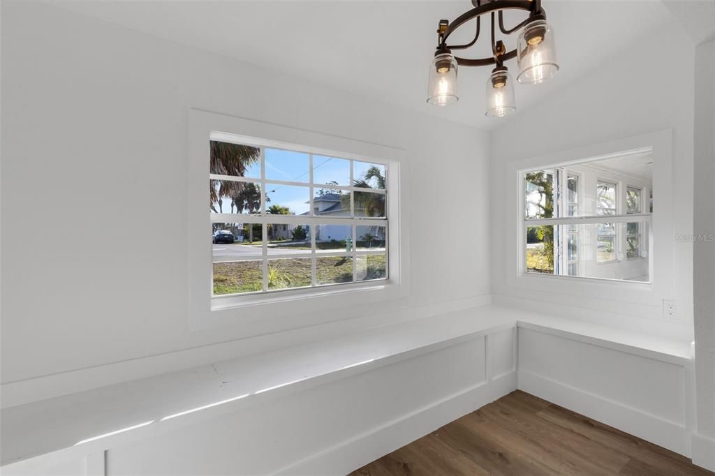 待售: $340,000 (3 贝兹, 2 浴室, 1171 平方英尺)