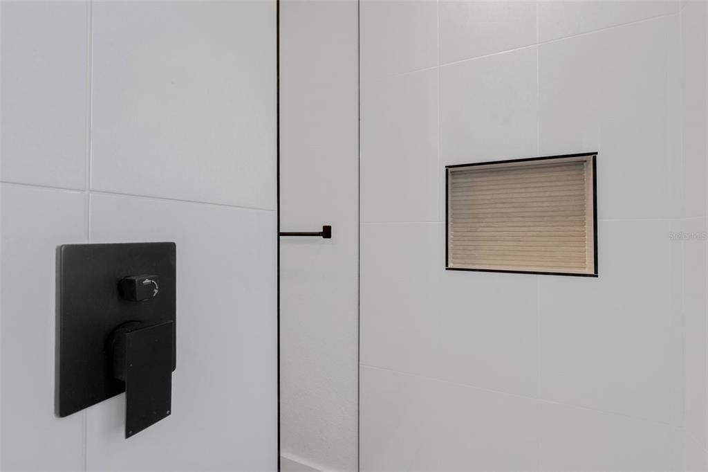 待售: $340,000 (3 贝兹, 2 浴室, 1171 平方英尺)