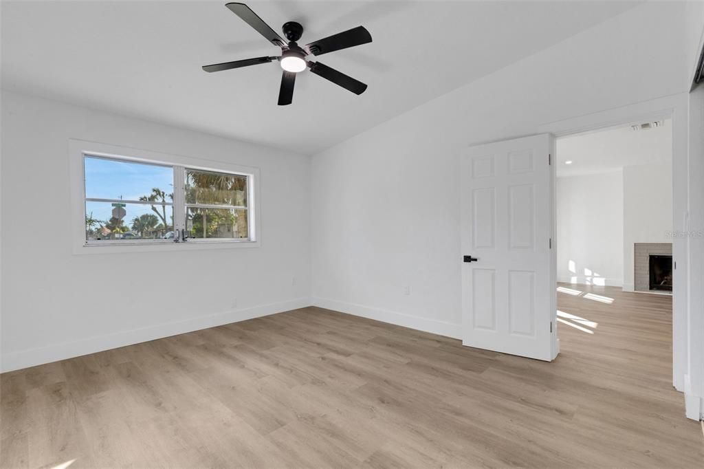 待售: $340,000 (3 贝兹, 2 浴室, 1171 平方英尺)