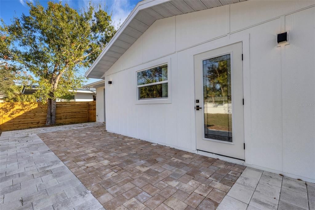 待售: $340,000 (3 贝兹, 2 浴室, 1171 平方英尺)