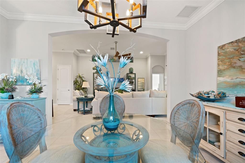 For Sale: $370,000 (4 beds, 2 baths, 1963 Square Feet)