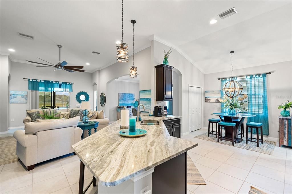 For Sale: $370,000 (4 beds, 2 baths, 1963 Square Feet)