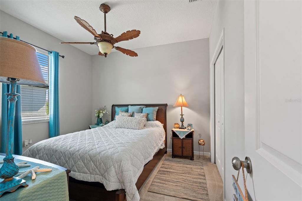 For Sale: $370,000 (4 beds, 2 baths, 1963 Square Feet)