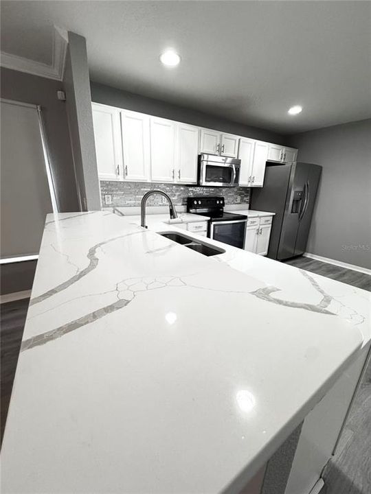 出租: $2,500 (3 贝兹, 2 浴室, 1692 平方英尺)