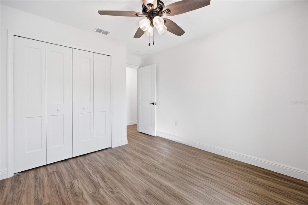 На продажу: $289,000 (4 спален, 2 ванн, 1473 Квадратных фут)