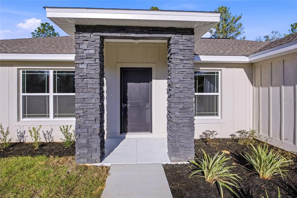 На продажу: $289,000 (4 спален, 2 ванн, 1473 Квадратных фут)