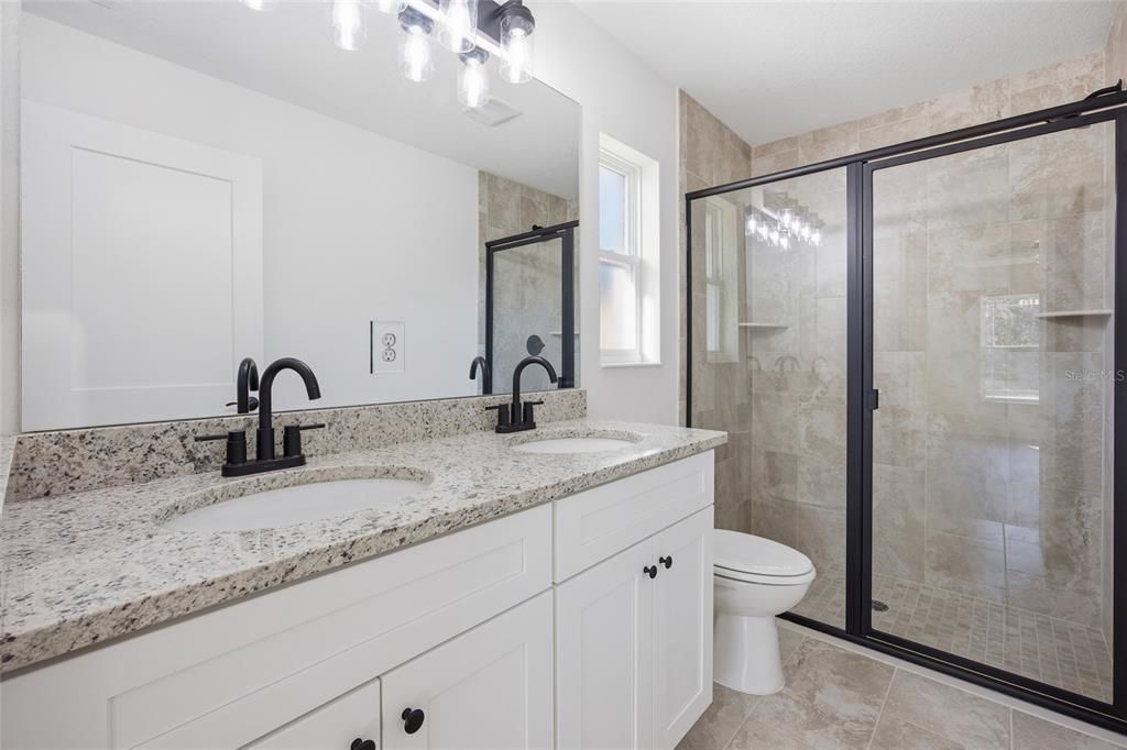 На продажу: $289,000 (4 спален, 2 ванн, 1473 Квадратных фут)