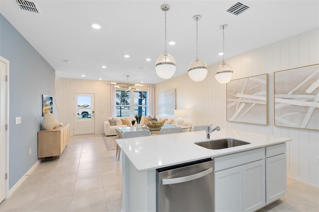 For Sale: $399,990 (3 beds, 2 baths, 1553 Square Feet)