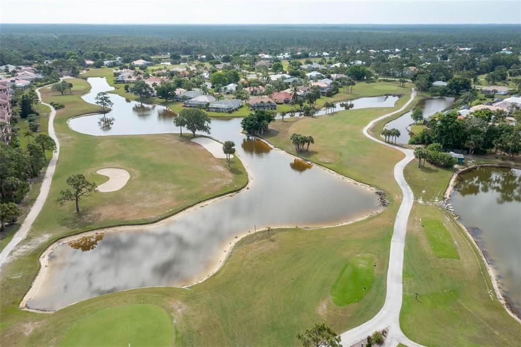 For Sale: $298,000 (2 beds, 2 baths, 890 Square Feet)