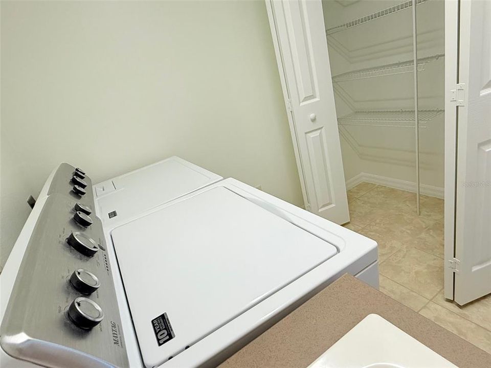 待售: $364,000 (3 贝兹, 2 浴室, 1521 平方英尺)