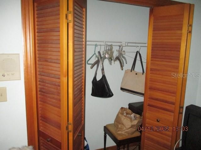 En Venta: $289,900 (3 camas, 2 baños, 2044 Pies cuadrados)