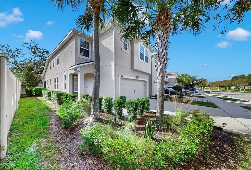 For Sale: $349,000 (3 beds, 2 baths, 1962 Square Feet)