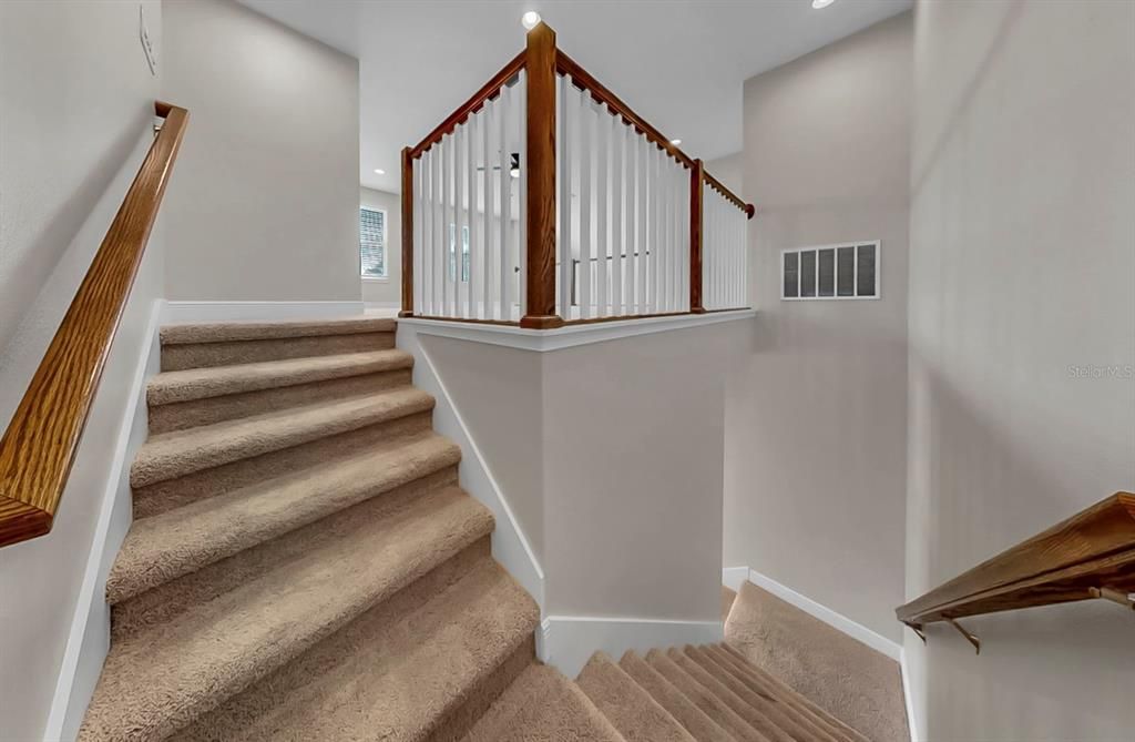 For Sale: $349,000 (3 beds, 2 baths, 1962 Square Feet)