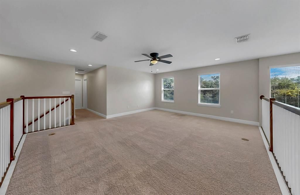 For Sale: $349,000 (3 beds, 2 baths, 1962 Square Feet)