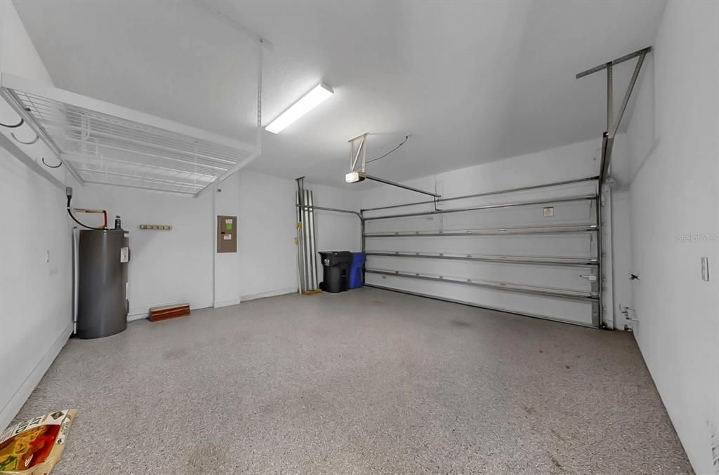 For Sale: $349,000 (3 beds, 2 baths, 1962 Square Feet)