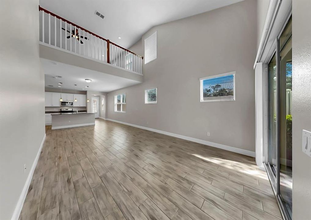 For Sale: $349,000 (3 beds, 2 baths, 1962 Square Feet)