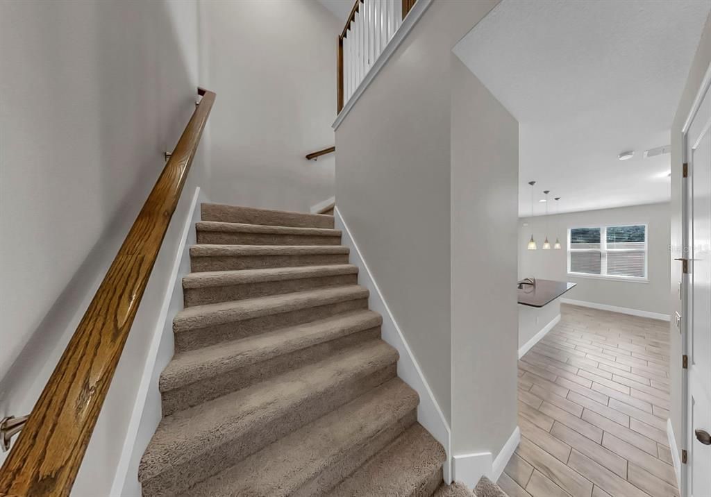 For Sale: $349,000 (3 beds, 2 baths, 1962 Square Feet)