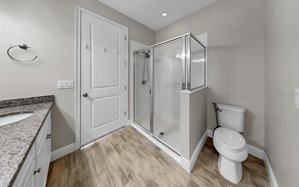 For Sale: $349,000 (3 beds, 2 baths, 1962 Square Feet)