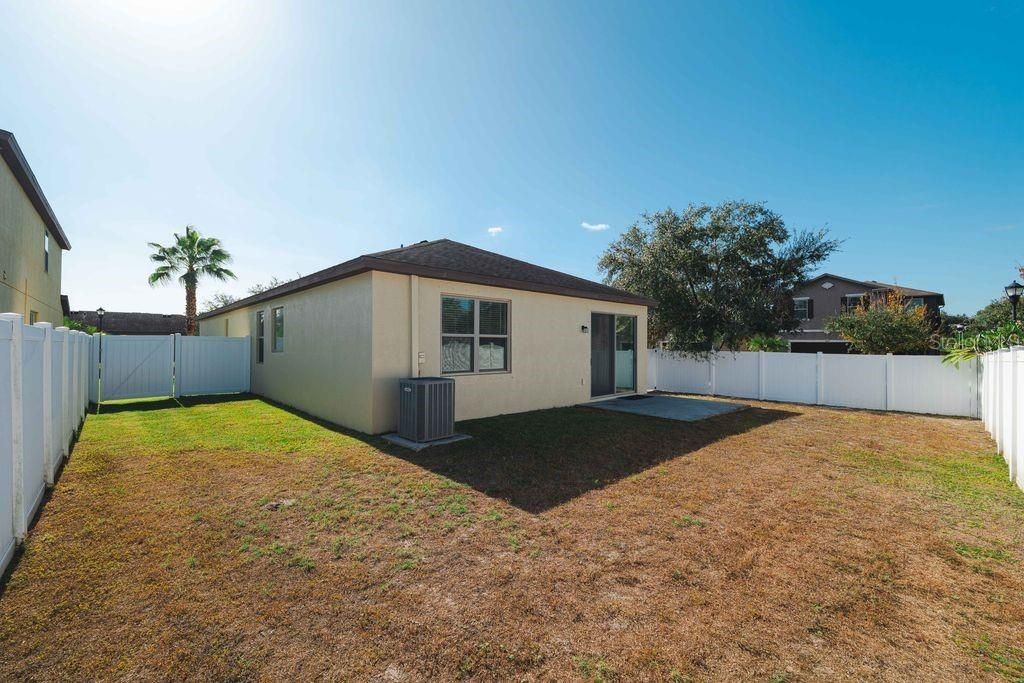 For Rent: $2,800 (3 beds, 2 baths, 1554 Square Feet)