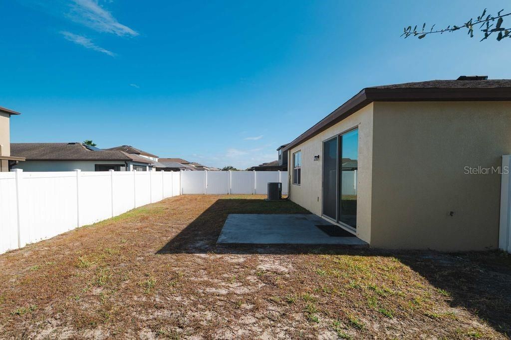 For Rent: $2,800 (3 beds, 2 baths, 1554 Square Feet)