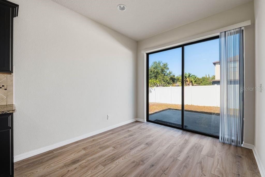 For Rent: $2,800 (3 beds, 2 baths, 1554 Square Feet)