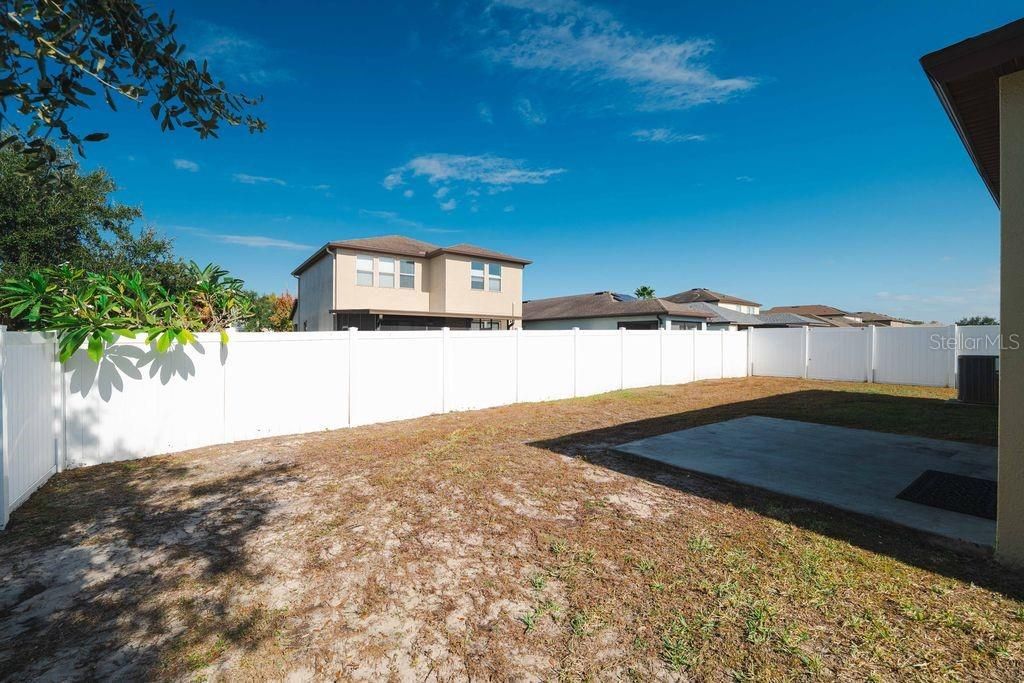 For Rent: $2,800 (3 beds, 2 baths, 1554 Square Feet)