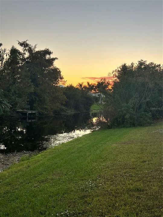 For Sale: $419,900 (3 beds, 2 baths, 1553 Square Feet)