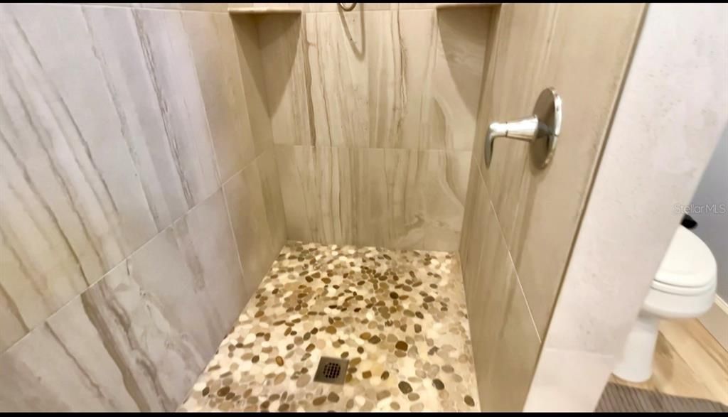 For Sale: $419,900 (3 beds, 2 baths, 1553 Square Feet)