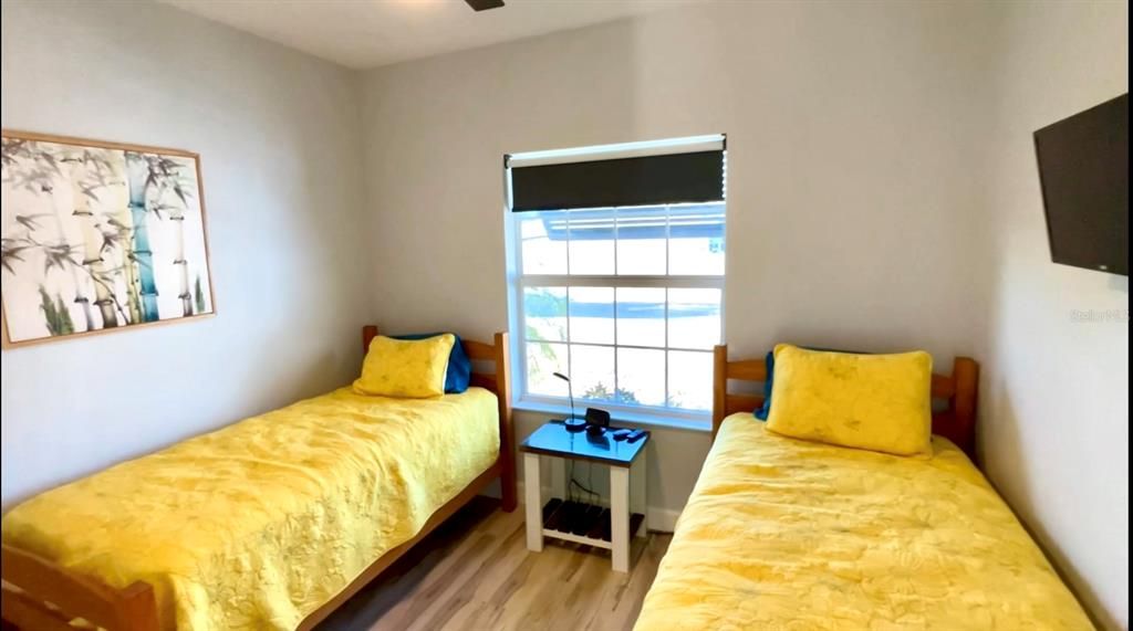 For Sale: $419,900 (3 beds, 2 baths, 1553 Square Feet)