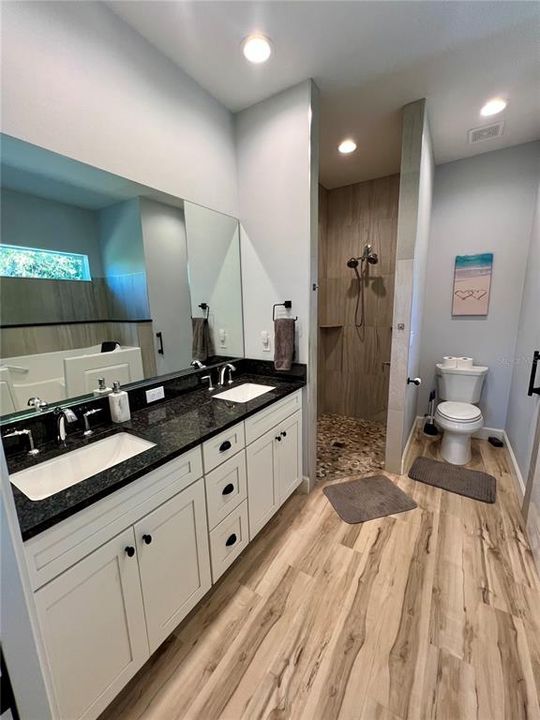 For Sale: $419,900 (3 beds, 2 baths, 1553 Square Feet)